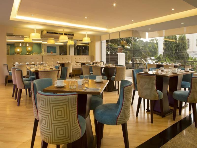 St Mark Hotel Cebu Bagian luar foto