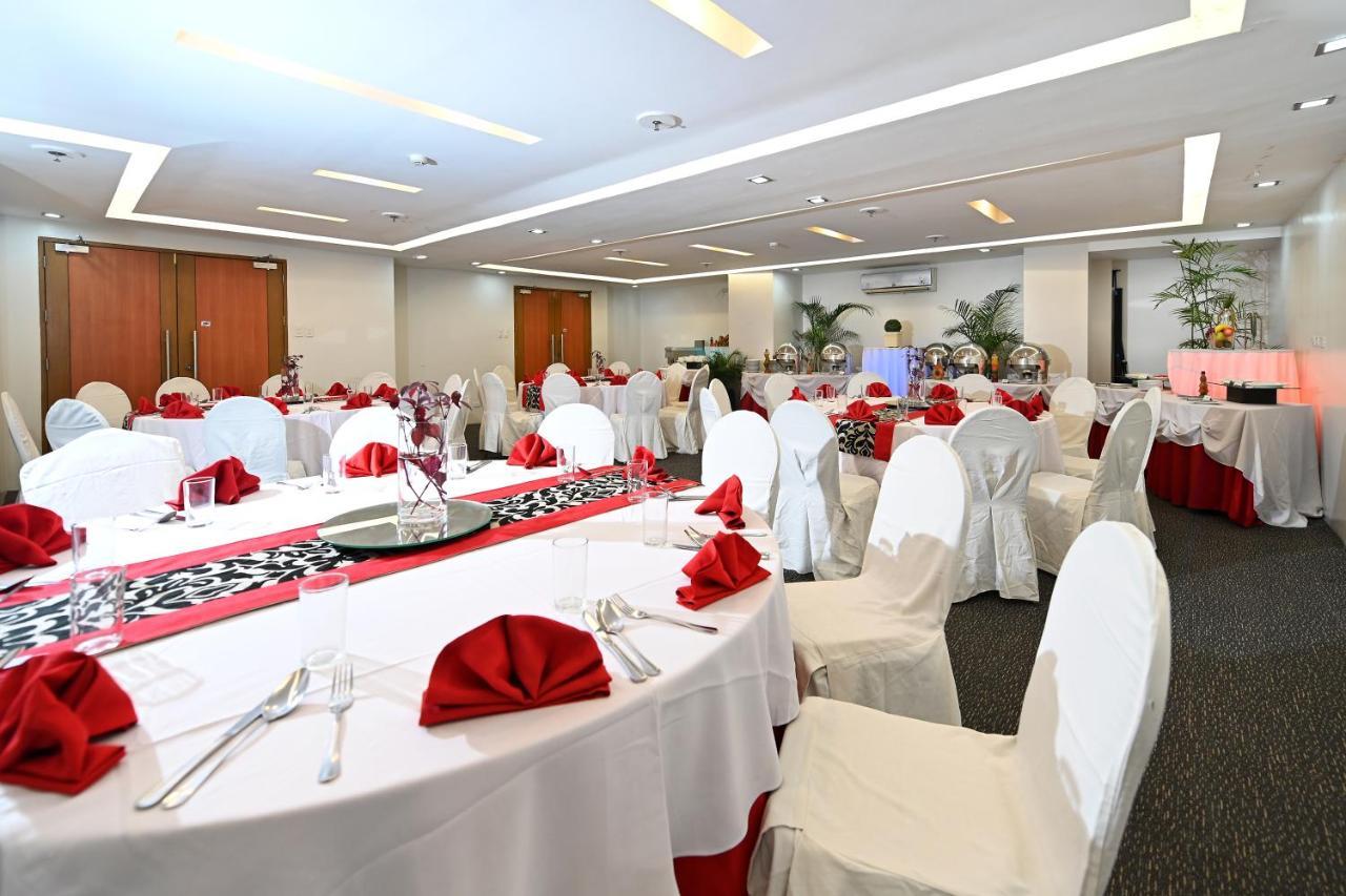 St Mark Hotel Cebu Bagian luar foto