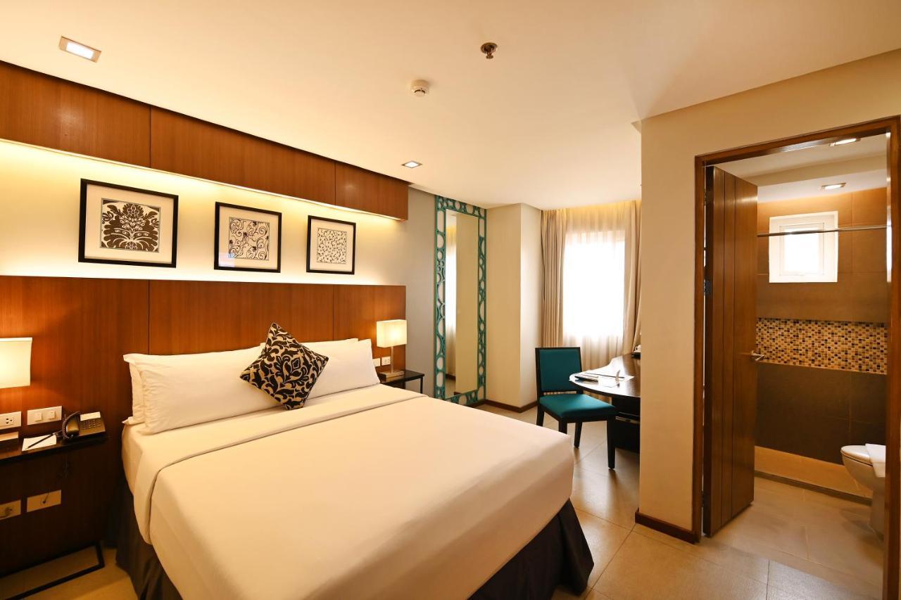 St Mark Hotel Cebu Bagian luar foto