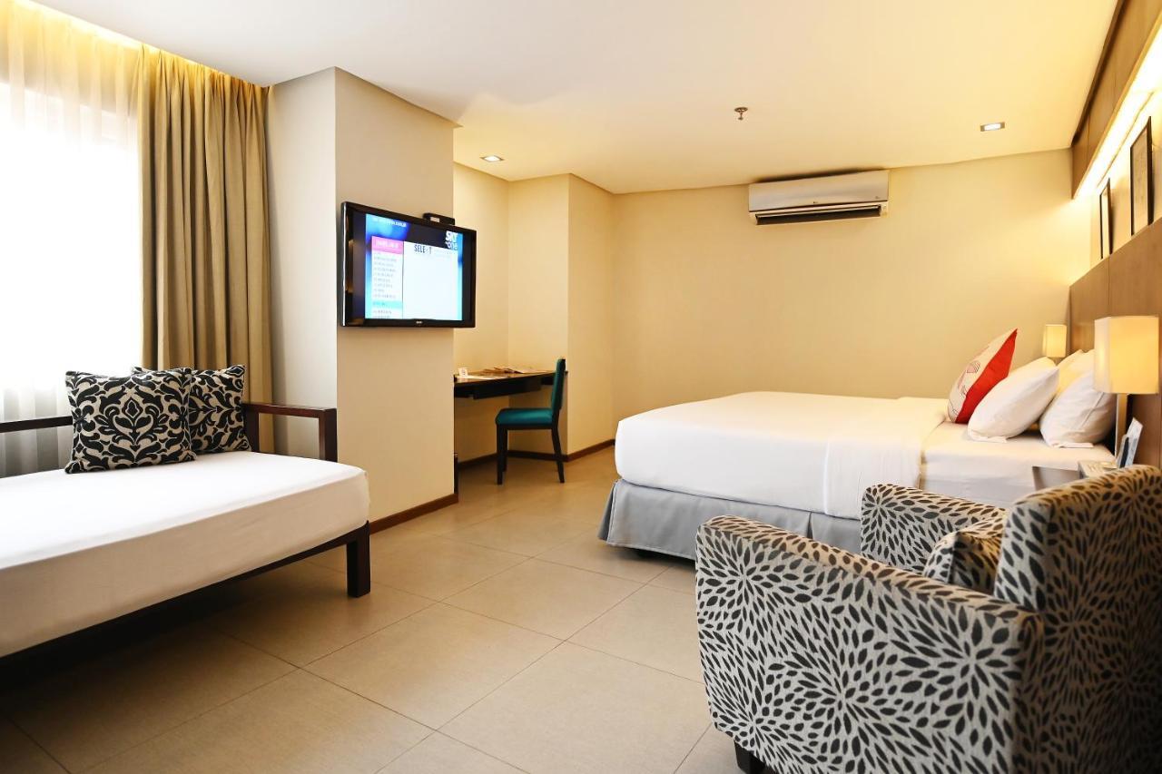 St Mark Hotel Cebu Bagian luar foto