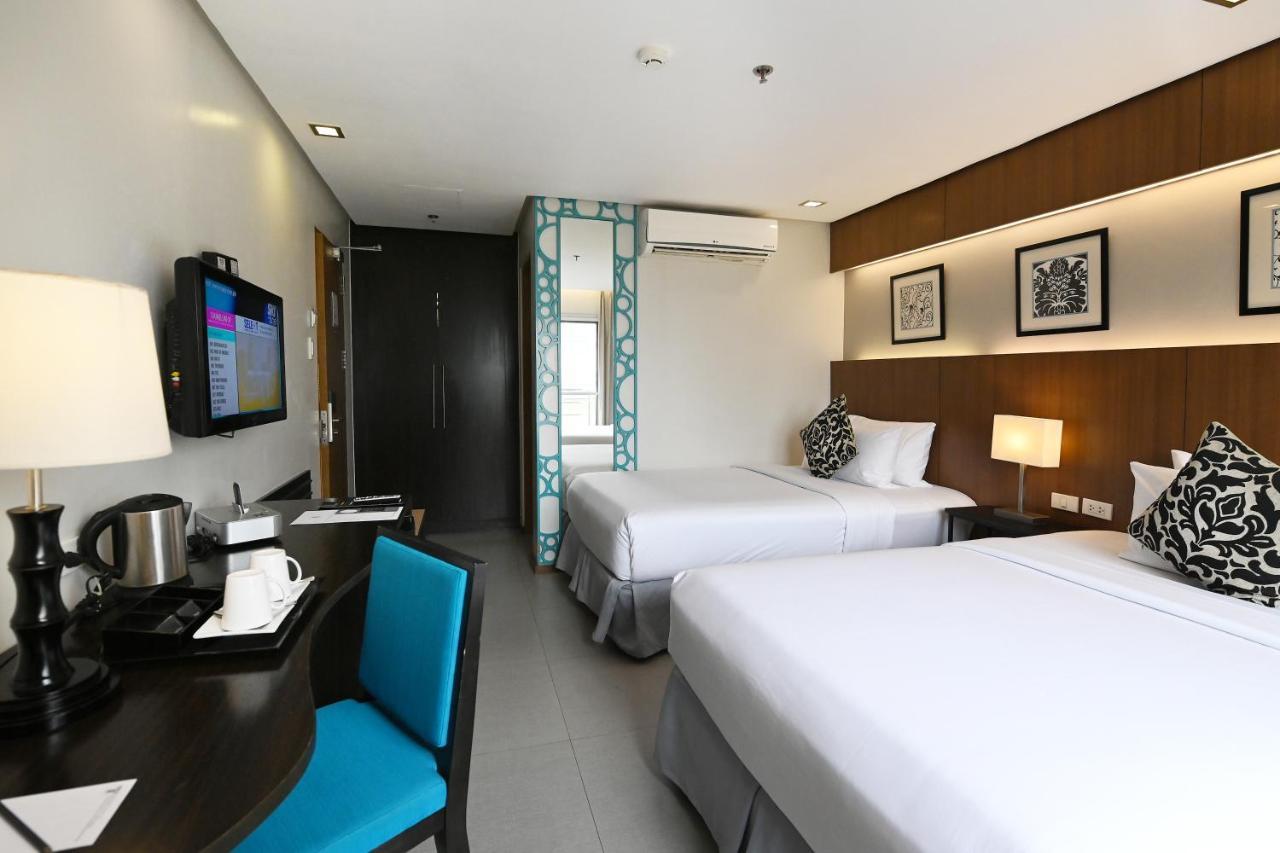 St Mark Hotel Cebu Bagian luar foto
