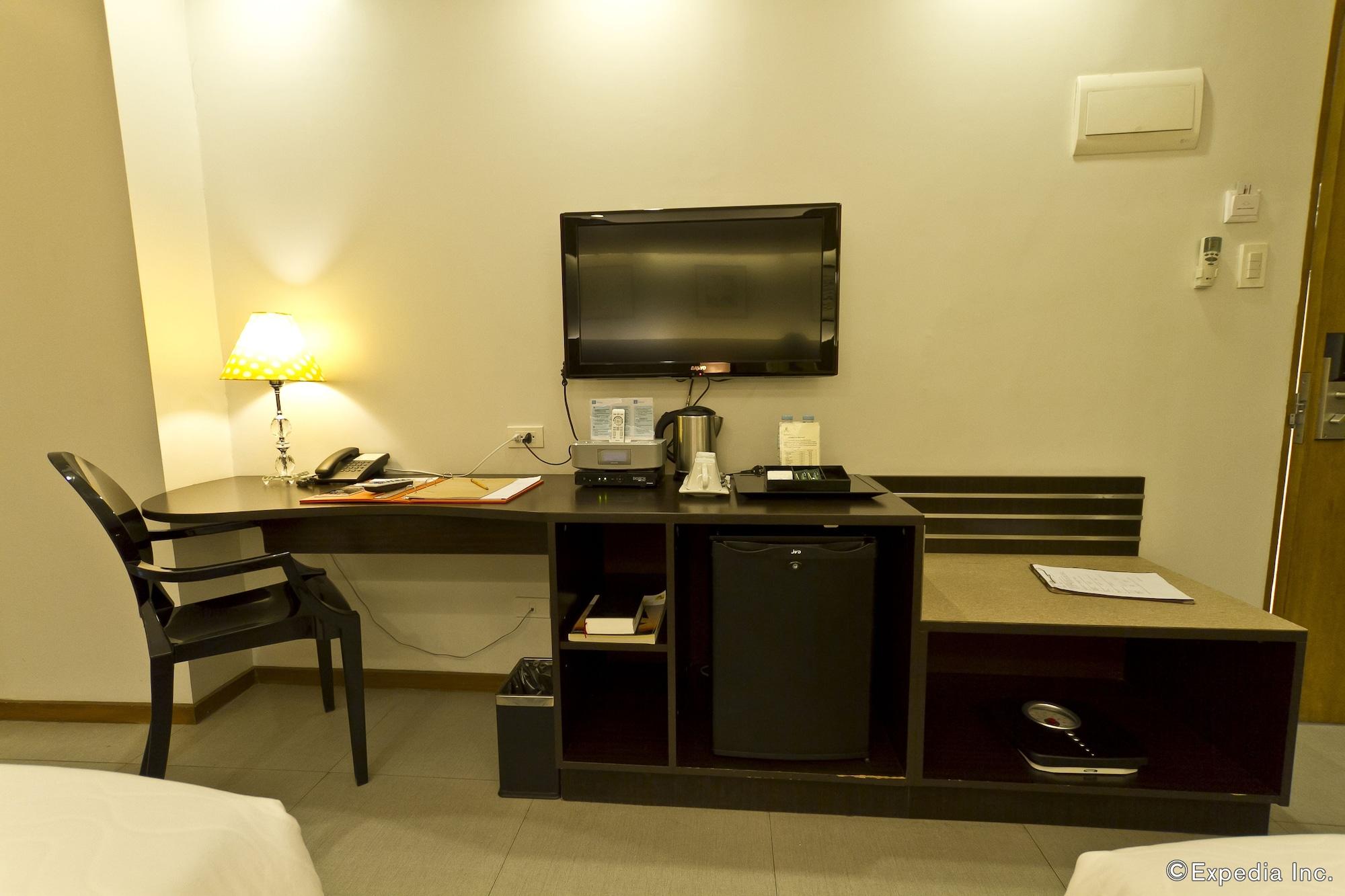 St Mark Hotel Cebu Bagian luar foto