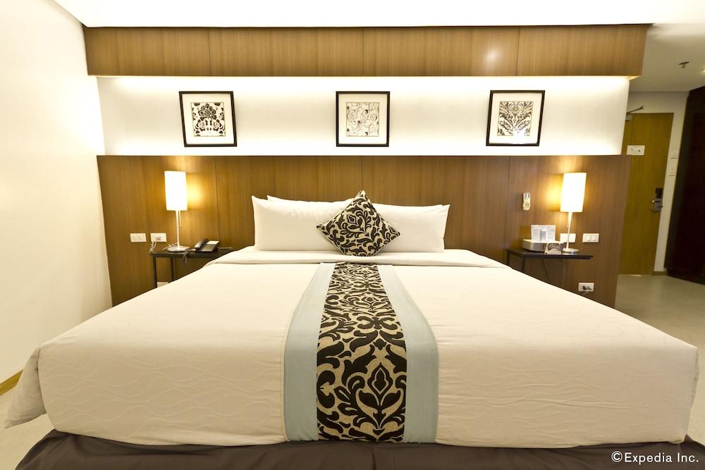 St Mark Hotel Cebu Bagian luar foto