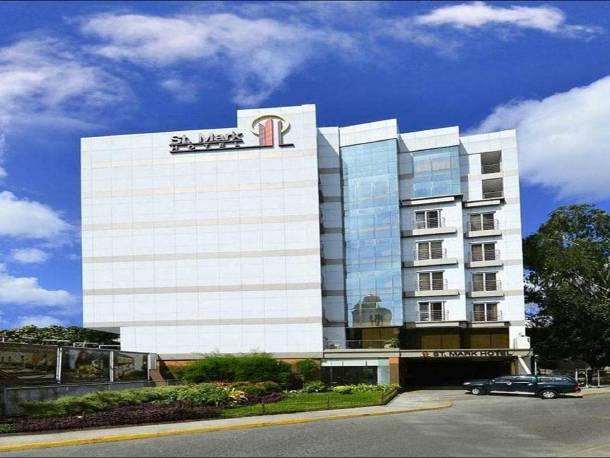 St Mark Hotel Cebu Bagian luar foto