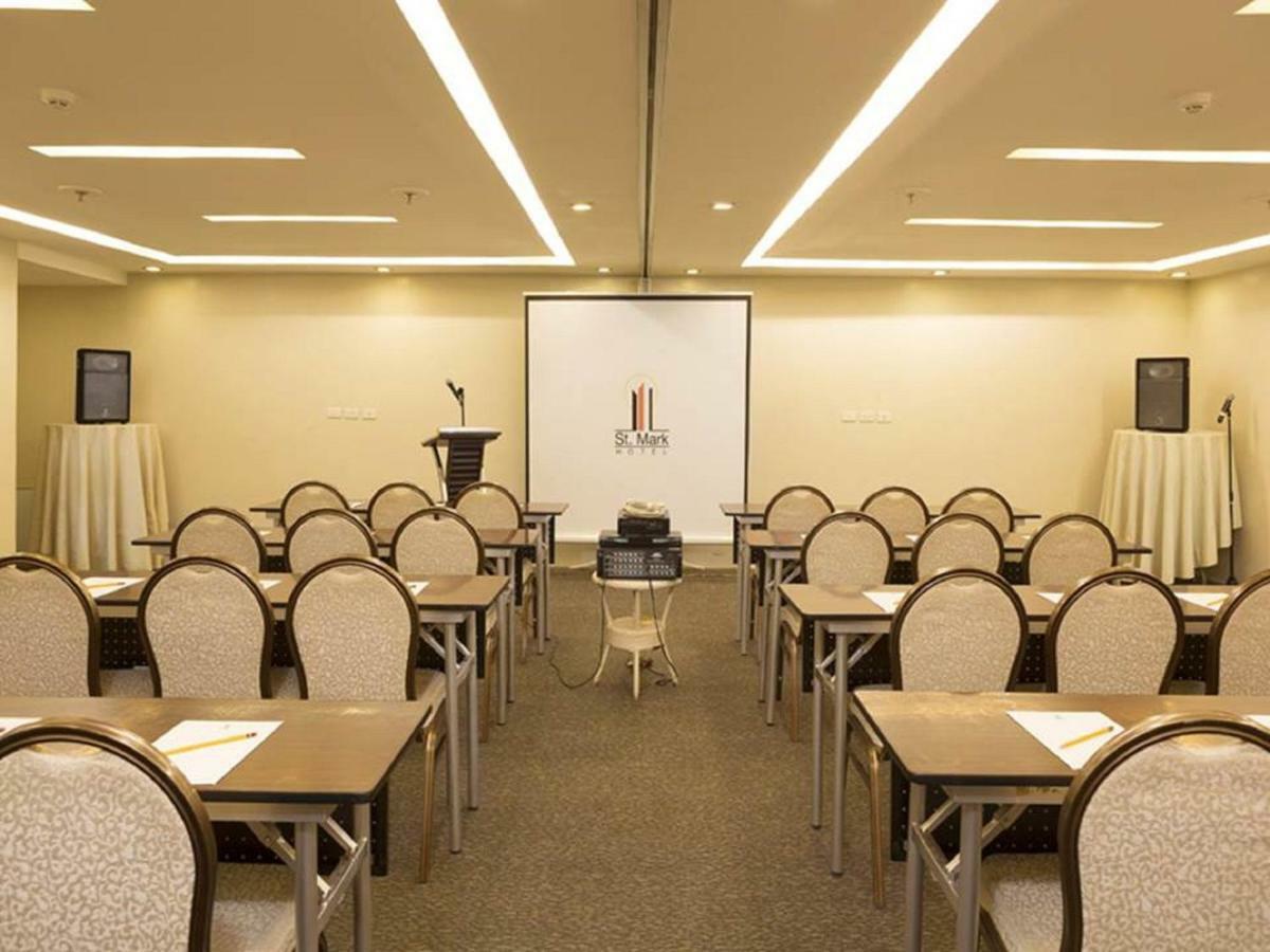 St Mark Hotel Cebu Bagian luar foto