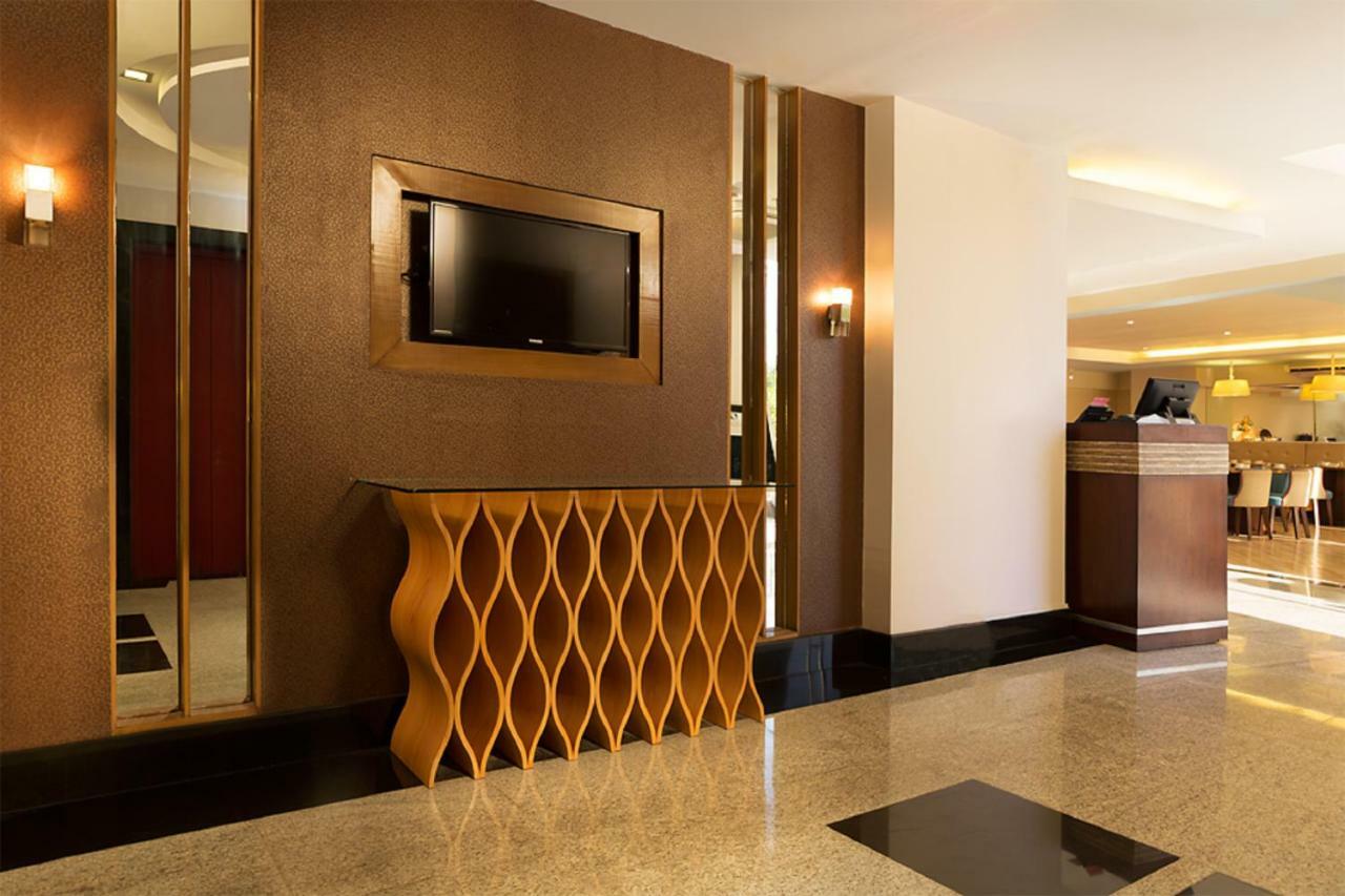 St Mark Hotel Cebu Bagian luar foto